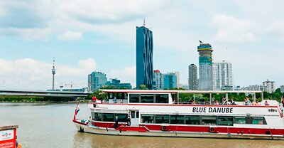Wien: Bootsfahrt auf dem Donaukanal mit Mittagessen-Option